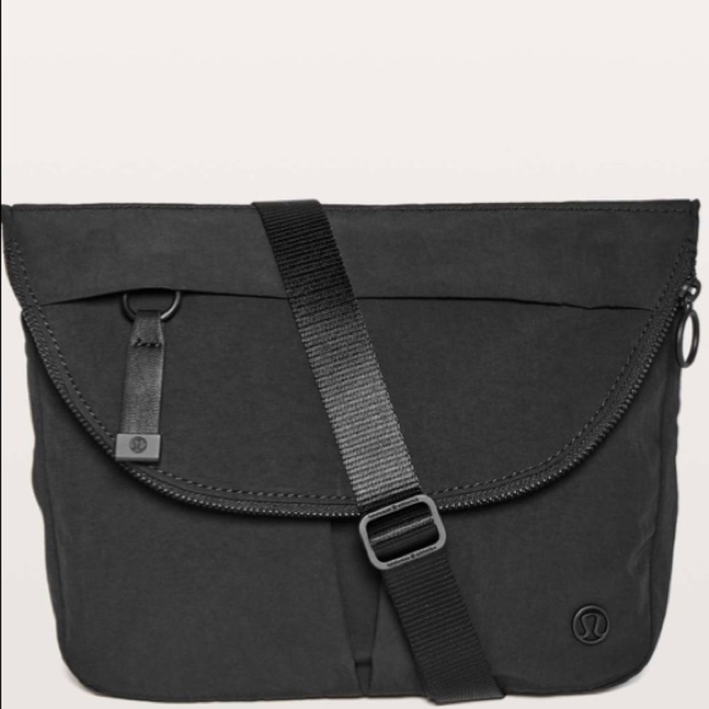 Lululemon All Night Festival Bag